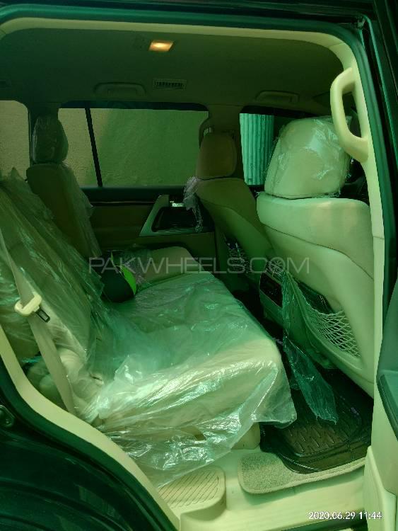 ٹویوٹا لینڈ کروزر 2012 for Sale in لاہور ٹویوٹا لینڈ کروزر 2012 for Sale in لاہور Image-8