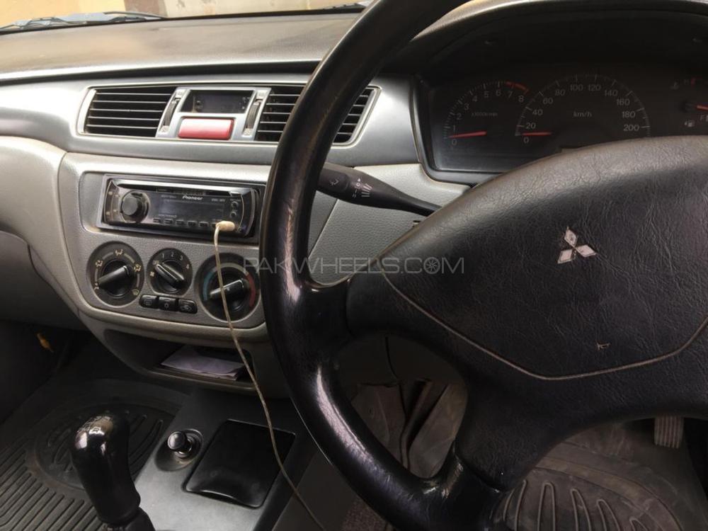 Mitsubishi Lancer 2005 for Sale in Sargodha Mitsubishi Lancer 2005 for Sale in Sargodha Image-6