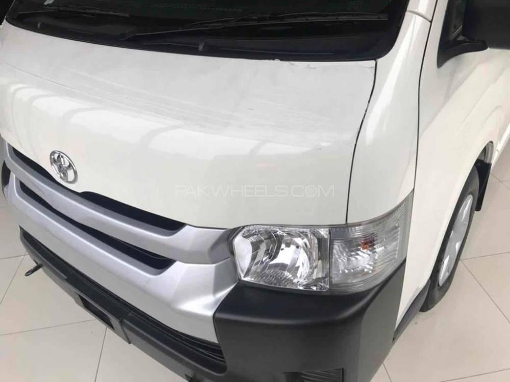 Toyota Hiace 2019 for Sale in Lahore Image-1