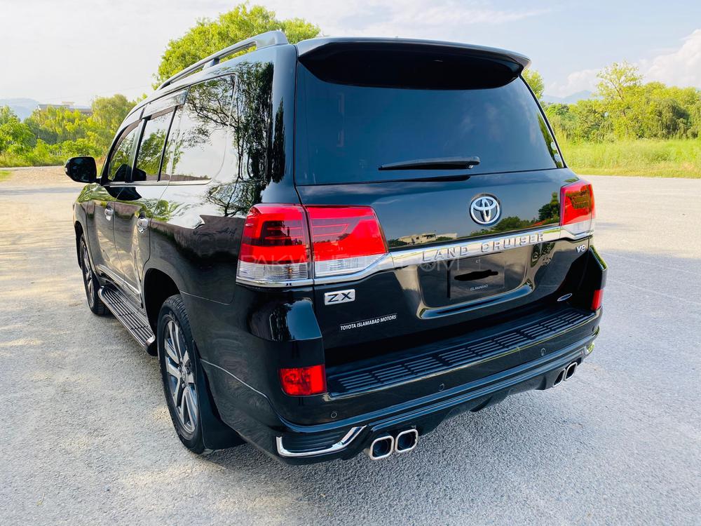 Toyota Land Cruiser 2010 for Sale in Islamabad Image-1