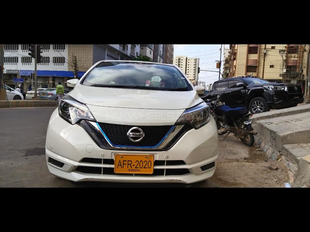 Nissan Note 2018 for Sale in Karachi Image-1