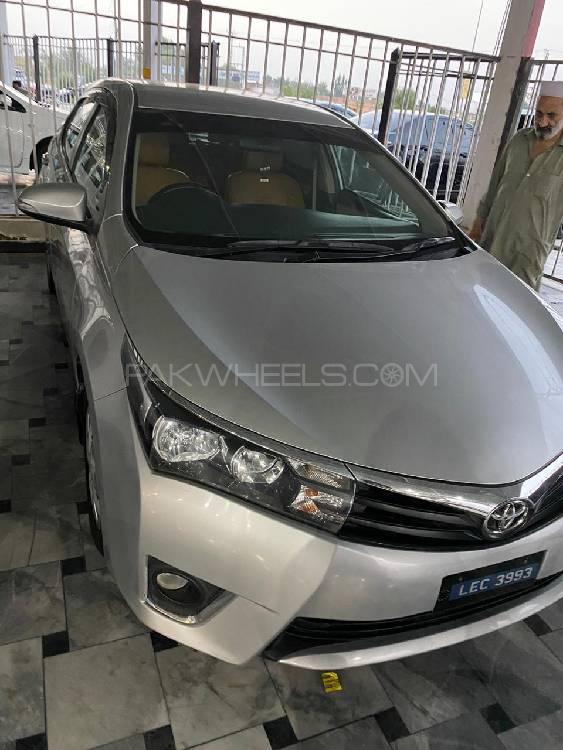 Toyota Corolla 2017 for Sale in Peshawar Image-1