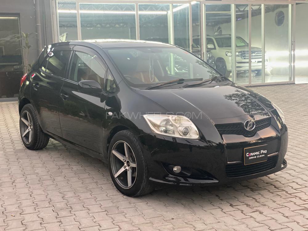 Toyota Auris 2007 for Sale in Lahore Image-1