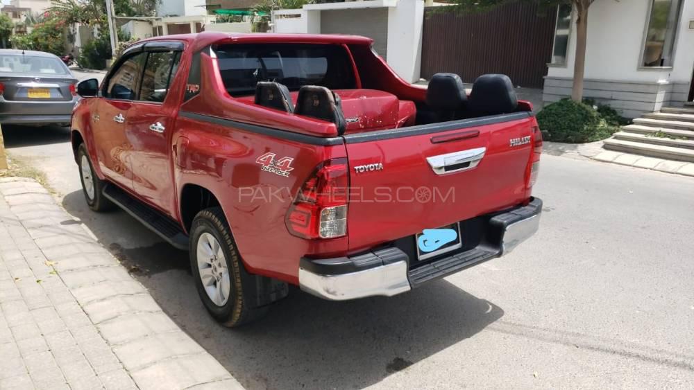 Toyota Hilux 2015 for Sale in Karachi Toyota Hilux 2015 for Sale in Karachi Image-3