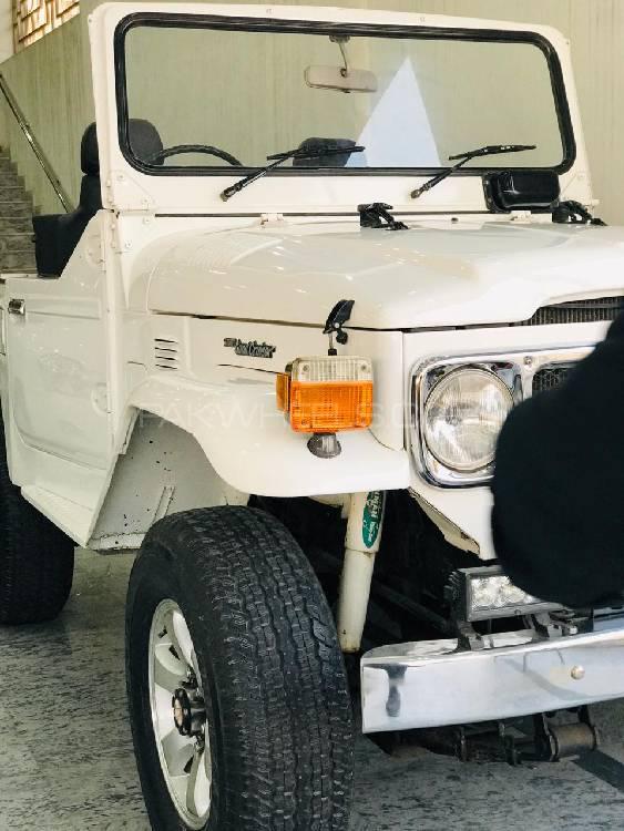 Toyota Land Cruiser 1981 for Sale in Mardan Toyota Land Cruiser 1981 for Sale in Mardan Image-2