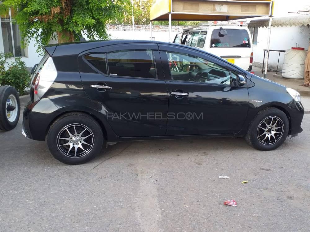 Toyota Aqua 2013 for Sale in Gujar Khan Toyota Aqua 2013 for Sale in Gujar Khan Image-2