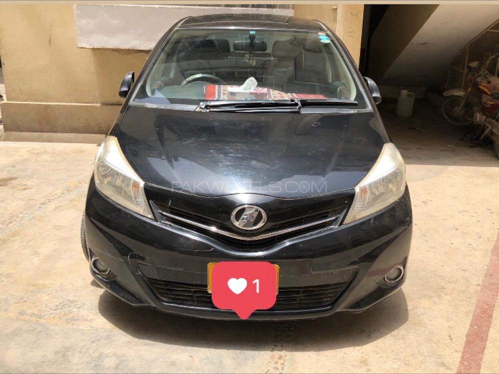 Toyota Vitz 2011 for Sale in Karachi Toyota Vitz 2011 for Sale in Karachi Image-2