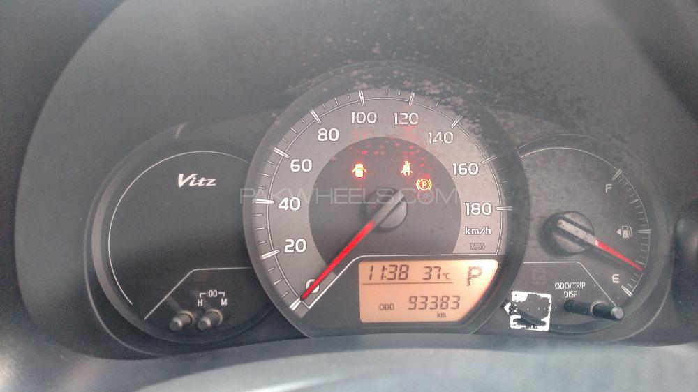 Toyota Vitz 2014 for Sale in Karachi Toyota Vitz 2014 for Sale in Karachi Image-5