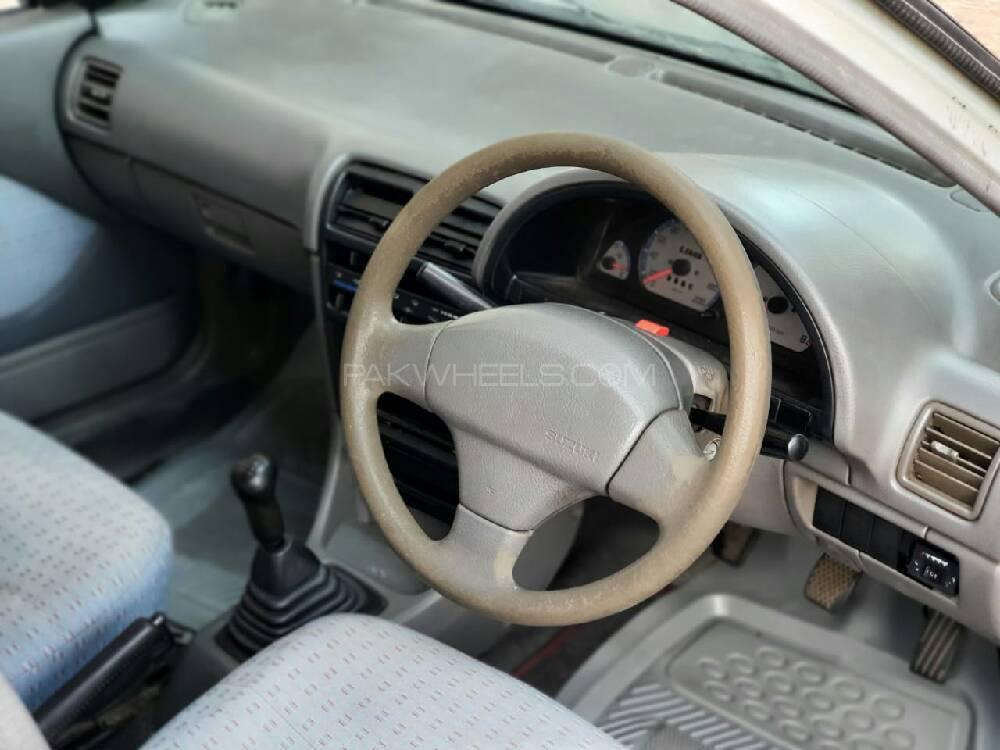 Suzuki Cultus 2004 for Sale in Karachi Suzuki Cultus 2004 for Sale in Karachi Image-3