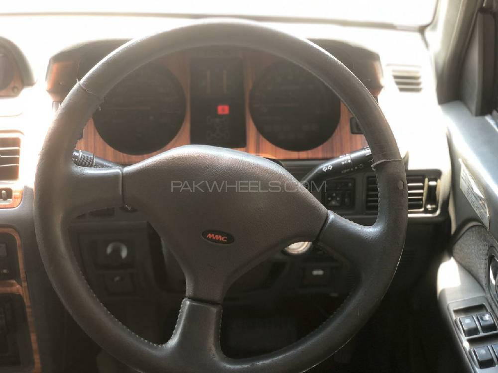 Mitsubishi Pajero 1992 for Sale in Lahore Mitsubishi Pajero 1992 for Sale in Lahore Image-7