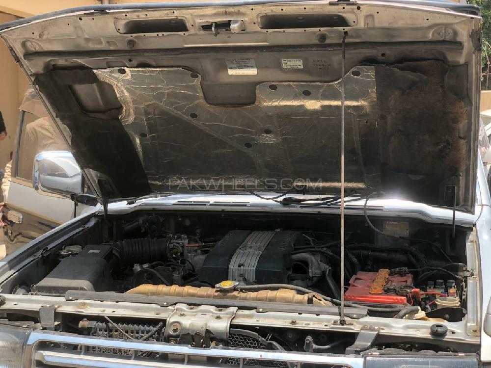 Mitsubishi Pajero 1992 for Sale in Lahore Mitsubishi Pajero 1992 for Sale in Lahore Image-8