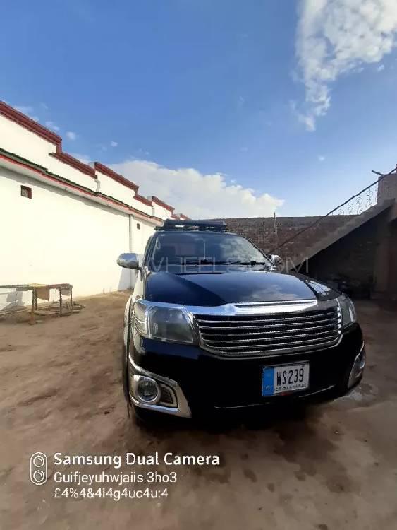 Toyota Hilux 2012 for Sale in Gujrat Image-1