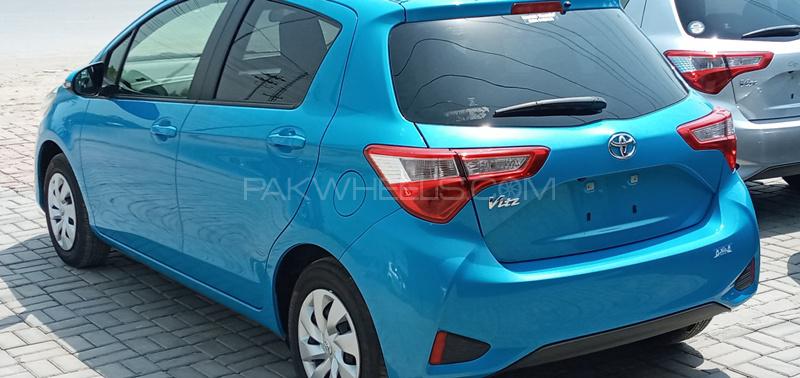 Toyota Vitz 2017 for Sale in Lahore Toyota Vitz 2017 for Sale in Lahore Image-10