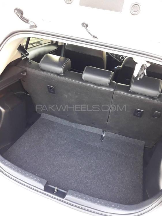Toyota Aqua 2017 for Sale in Karachi Toyota Aqua 2017 for Sale in Karachi Image-7