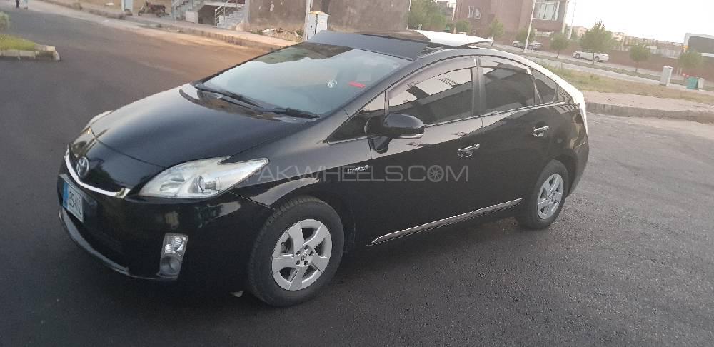 Toyota Prius 2010 for Sale in Rawalpindi Toyota Prius 2010 for Sale in Rawalpindi Image-3
