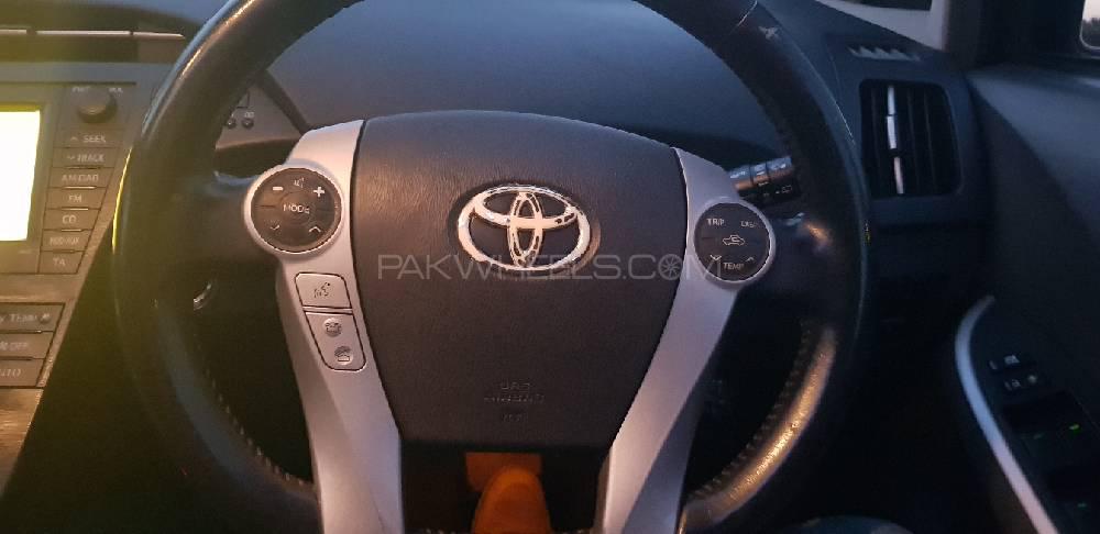 Toyota Prius 2010 for Sale in Rawalpindi Toyota Prius 2010 for Sale in Rawalpindi Image-9