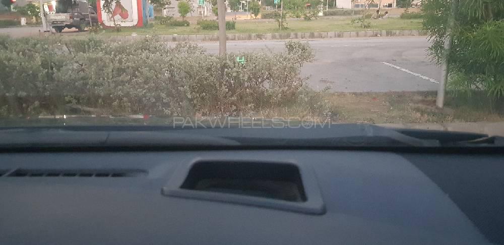 Toyota Prius 2010 for Sale in Rawalpindi Toyota Prius 2010 for Sale in Rawalpindi Image-10