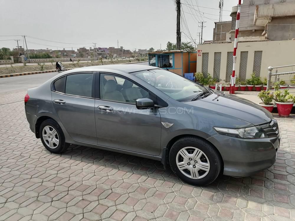 Honda City 2013 for Sale in D.G.Khan Image-1