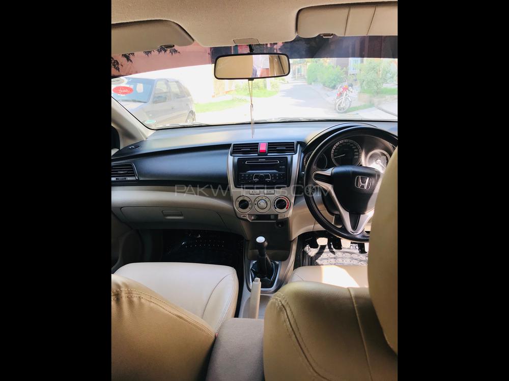 Honda City 2015 for Sale in Lahore Honda City 2015 for Sale in Lahore Image-13