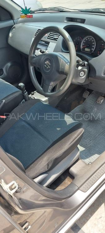 Suzuki Swift 2013 for Sale in Peshawar Suzuki Swift 2013 for Sale in Peshawar Image-4