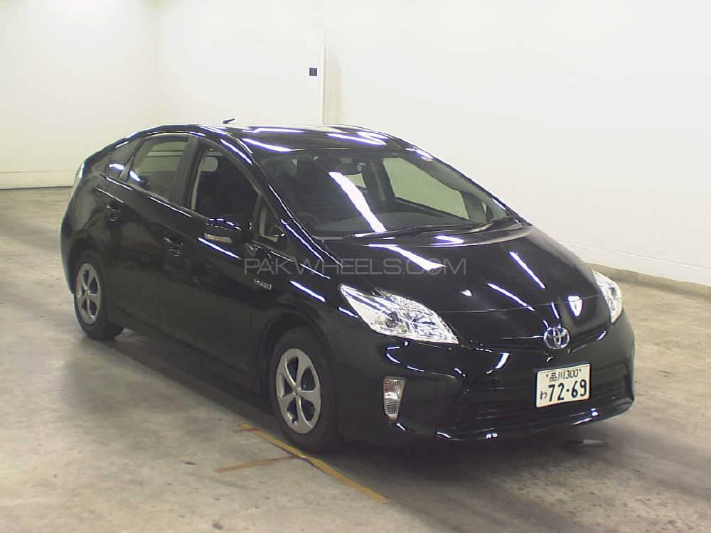 Toyota Prius 2012 for Sale in Lahore Image-1