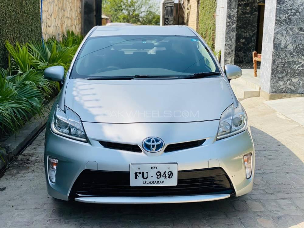 Toyota Prius 2012 for Sale in Charsadda Image-1