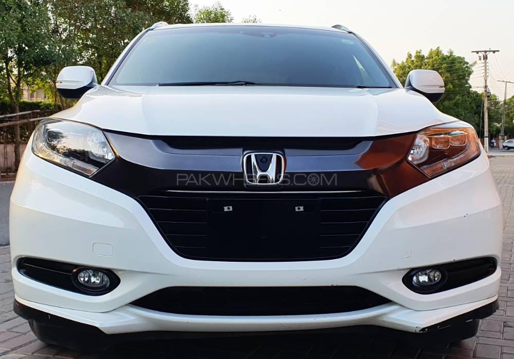 Honda Vezel 2016 for Sale in Lahore Honda Vezel 2016 for Sale in Lahore Image-3
