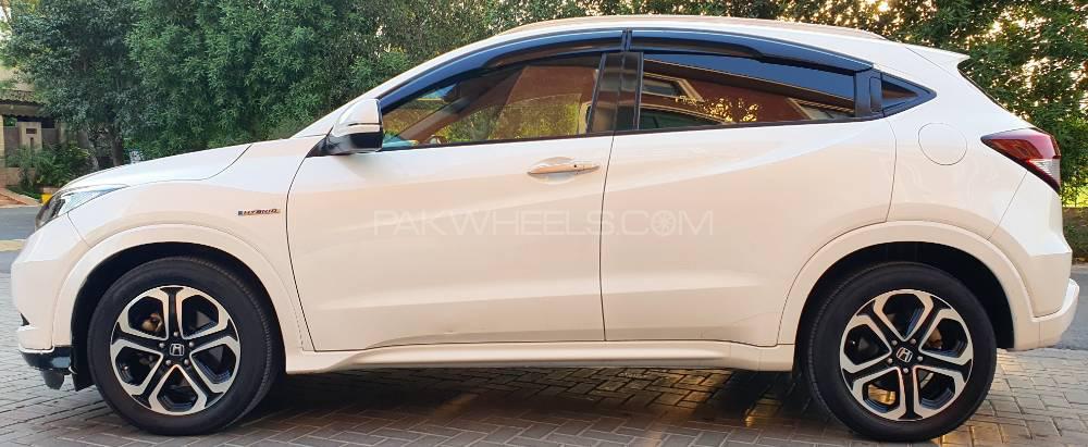 Honda Vezel 2016 for Sale in Lahore Honda Vezel 2016 for Sale in Lahore Image-6