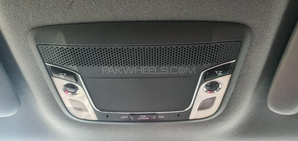 Honda Vezel 2016 for Sale in Lahore Honda Vezel 2016 for Sale in Lahore Image-16