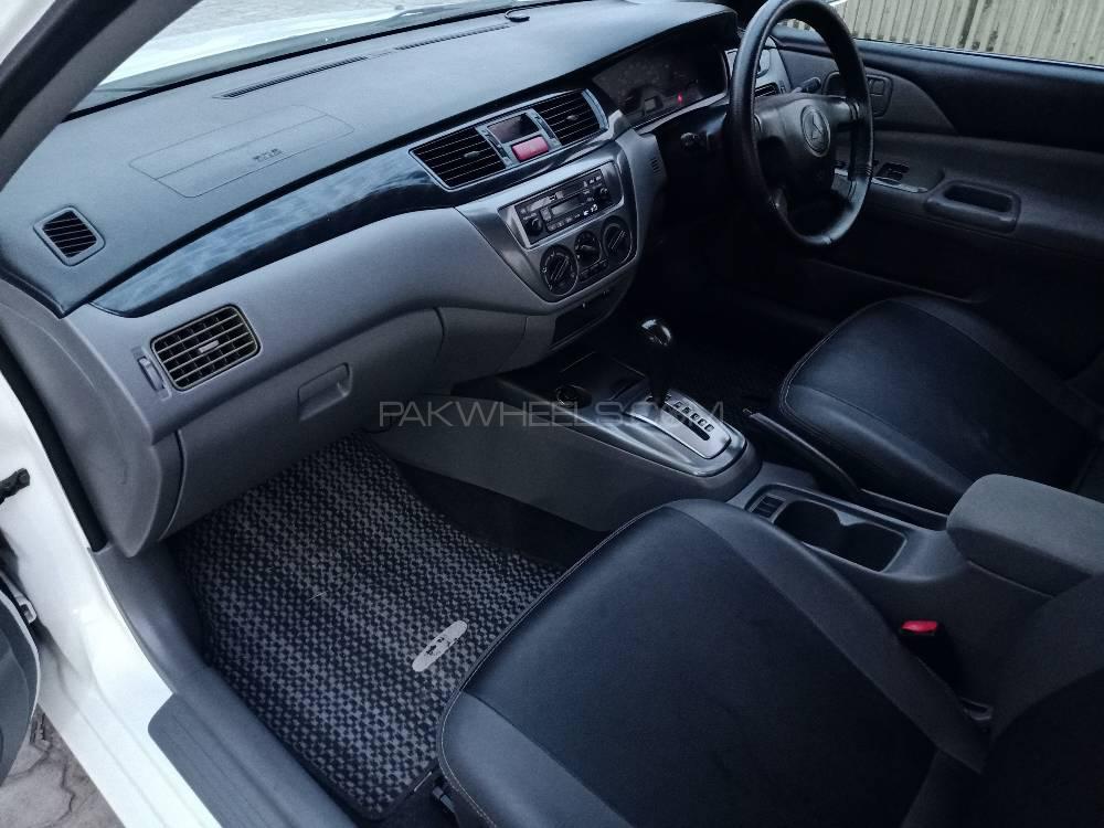 Mitsubishi Lancer 2006 for Sale in Lahore Mitsubishi Lancer 2006 for Sale in Lahore Image-10
