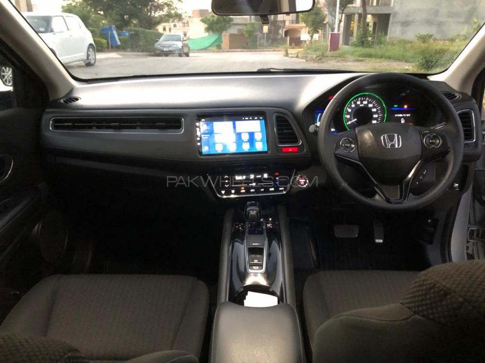 Honda Vezel 2015 for Sale in Islamabad Honda Vezel 2015 for Sale in Islamabad Image-16