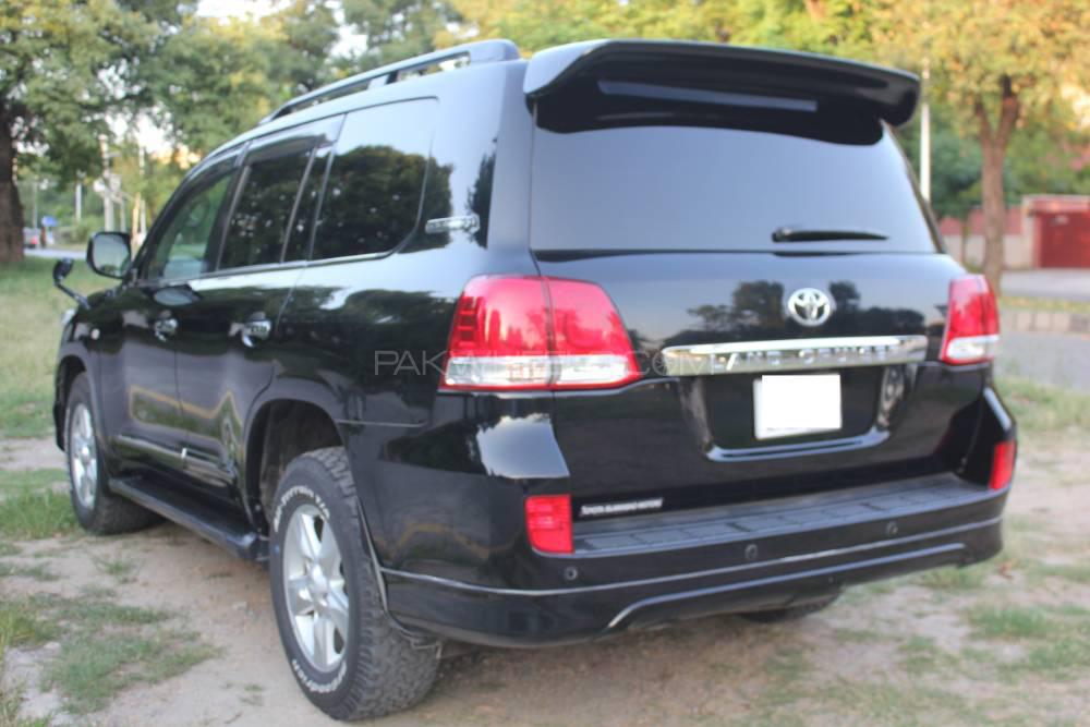 Toyota Land Cruiser 2011 for Sale in Rawalpindi Toyota Land Cruiser 2011 for Sale in Rawalpindi Image-3