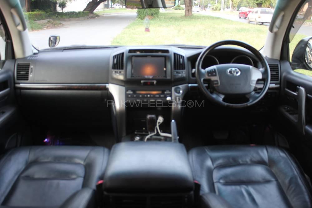 Toyota Land Cruiser 2011 for Sale in Rawalpindi Toyota Land Cruiser 2011 for Sale in Rawalpindi Image-12