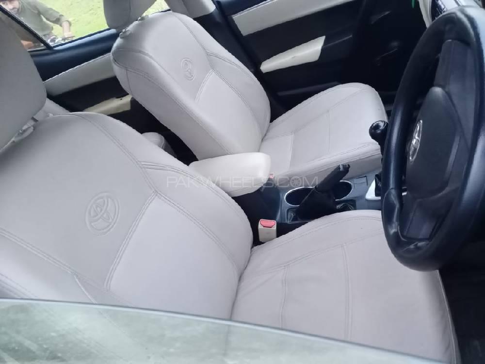 Toyota Corolla 2016 for Sale in Sialkot Toyota Corolla 2016 for Sale in Sialkot Image-3