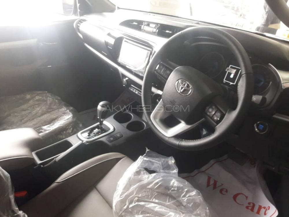 Toyota Hilux 2020 for Sale in Lahore Toyota Hilux 2020 for Sale in Lahore Image-5