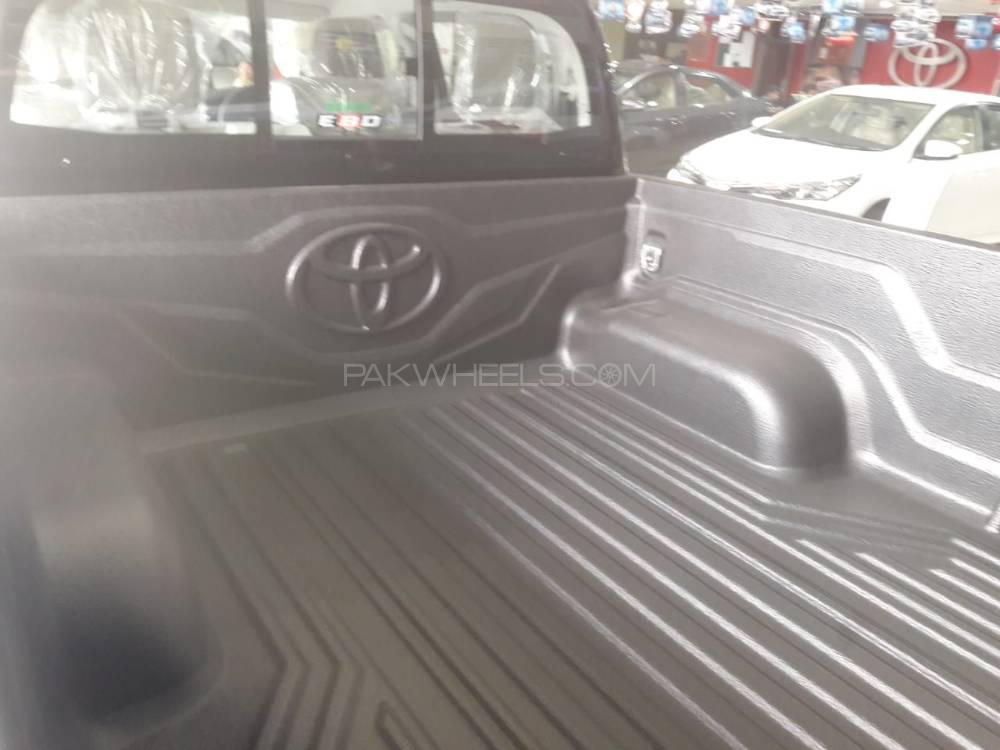 Toyota Hilux 2020 for Sale in Lahore Toyota Hilux 2020 for Sale in Lahore Image-6