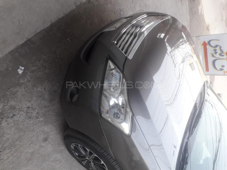 Toyota Premio 2011 for Sale in Lahore Toyota Premio 2011 for Sale in Lahore Image-3
