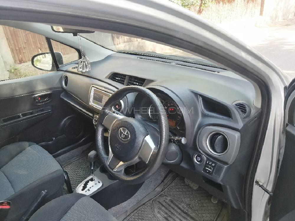 Toyota Vitz 2014 for Sale in Faisalabad Toyota Vitz 2014 for Sale in Faisalabad Image-3