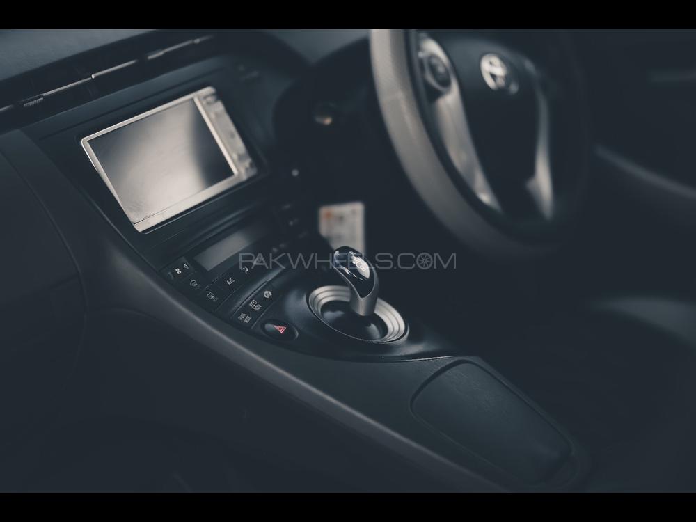 Toyota Prius 2014 for Sale in Rahim Yar Khan Toyota Prius 2014 for Sale in Rahim Yar Khan Image-11