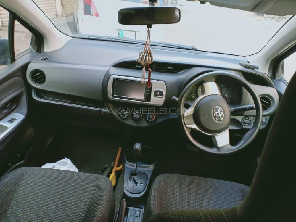 Toyota Vitz 2015 for Sale in Faisalabad Image-1