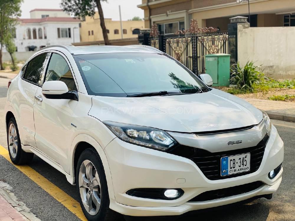 Honda Vezel 2013 for Sale in Lahore Honda Vezel 2013 for Sale in Lahore Image-3