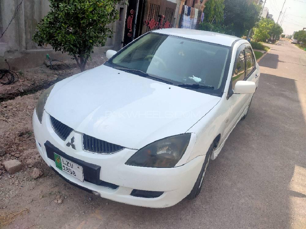 Mitsubishi Lancer 2005 for Sale in Lahore Mitsubishi Lancer 2005 for Sale in Lahore Image-2