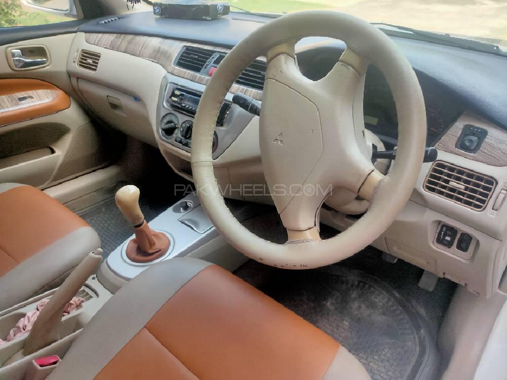Mitsubishi Lancer 2005 for Sale in Lahore Mitsubishi Lancer 2005 for Sale in Lahore Image-14