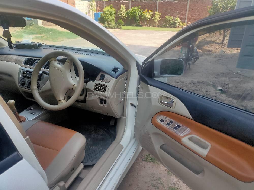 Mitsubishi Lancer 2005 for Sale in Lahore Mitsubishi Lancer 2005 for Sale in Lahore Image-12