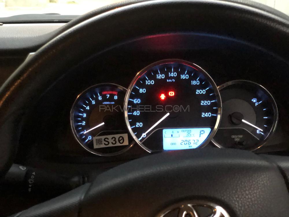 Toyota Corolla 2018 for Sale in Karachi Toyota Corolla 2018 for Sale in Karachi Image-8