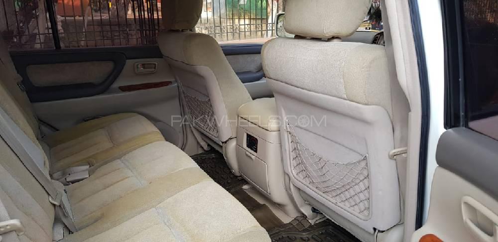 Toyota Land Cruiser 2003 for Sale in Gujranwala Toyota Land Cruiser 2003 for Sale in Gujranwala Image-6