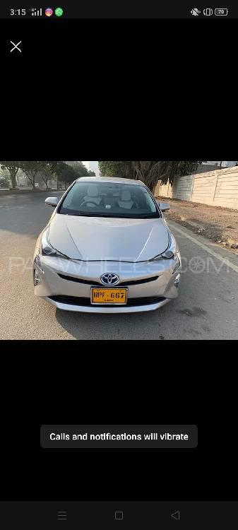 Toyota Prius 2016 for Sale in Karachi Image-1