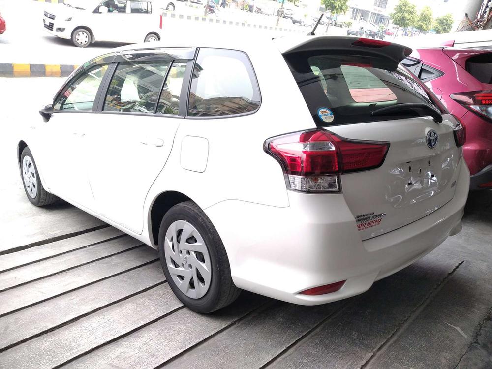 Toyota Corolla Fielder 2018 for Sale in Lahore Toyota Corolla Fielder 2018 for Sale in Lahore Image-6