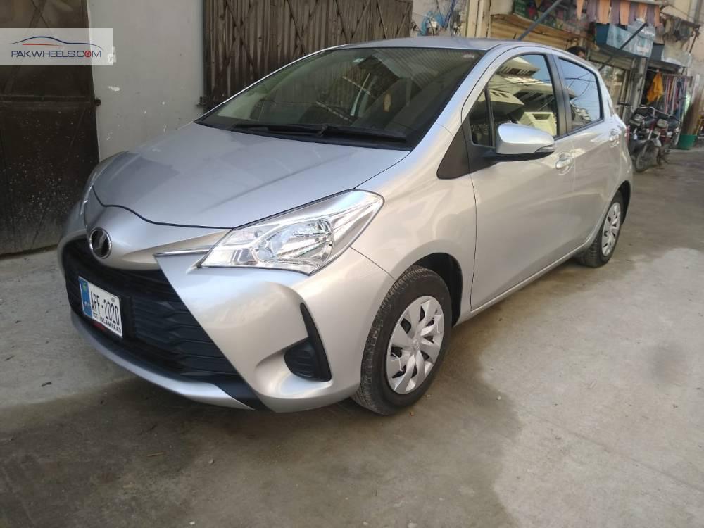 Toyota Vitz 2017 for Sale in Islamabad Image-1