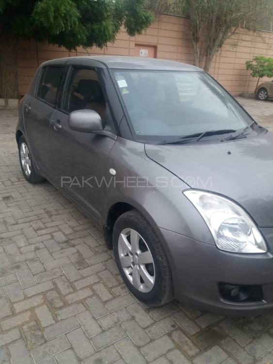 Suzuki Swift 2015 for Sale in Karachi Suzuki Swift 2015 for Sale in Karachi Image-2